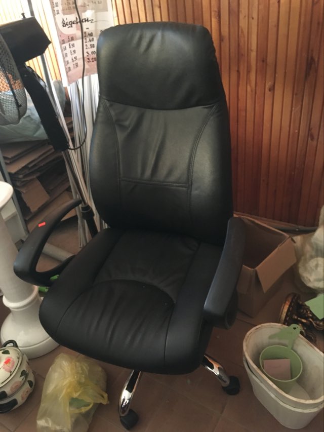 3 Dėžės ir kėdė Kretinga-Vilnius